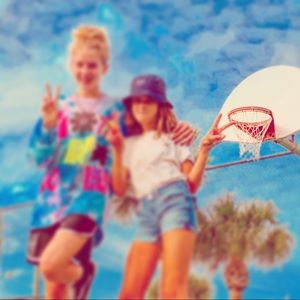 Meet your Posher, Avery